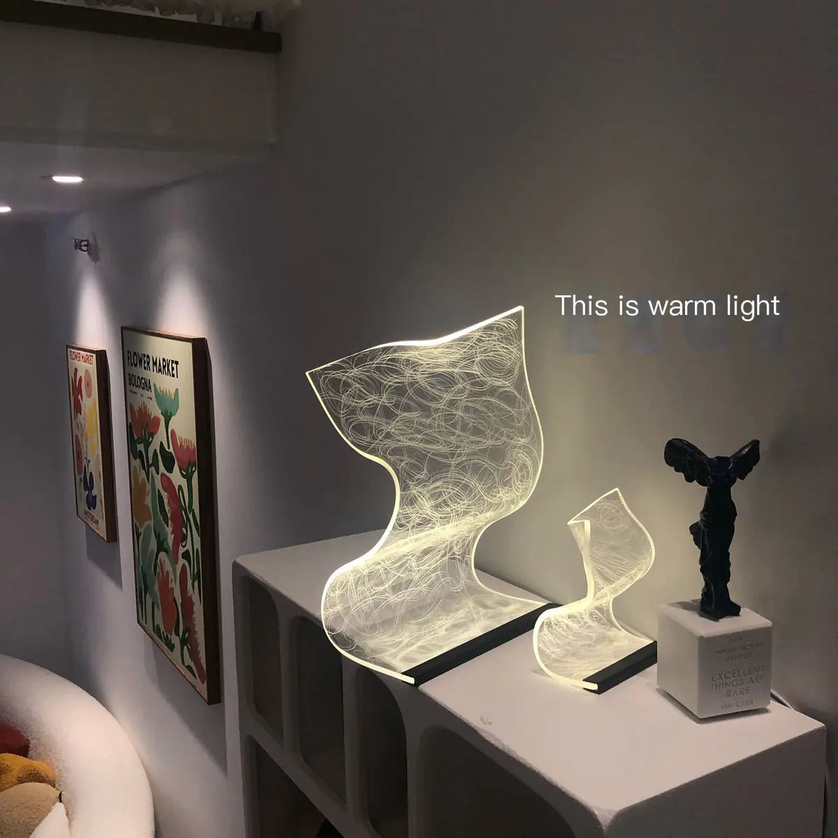 Lampe de table esthétique et créative pour la décoration de la chambre