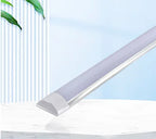 Luminaire LED T8 intégré à haute luminosité pour bureaux